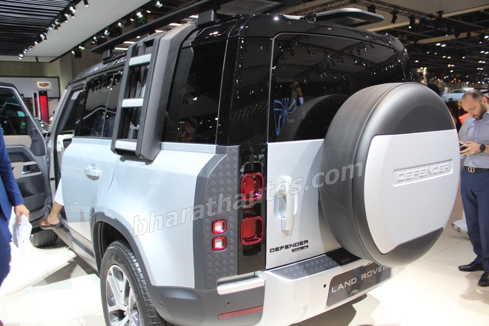 2020-land-rover-defender-dubai-motor-show-pictures-photos-images-snaps-gallery-021