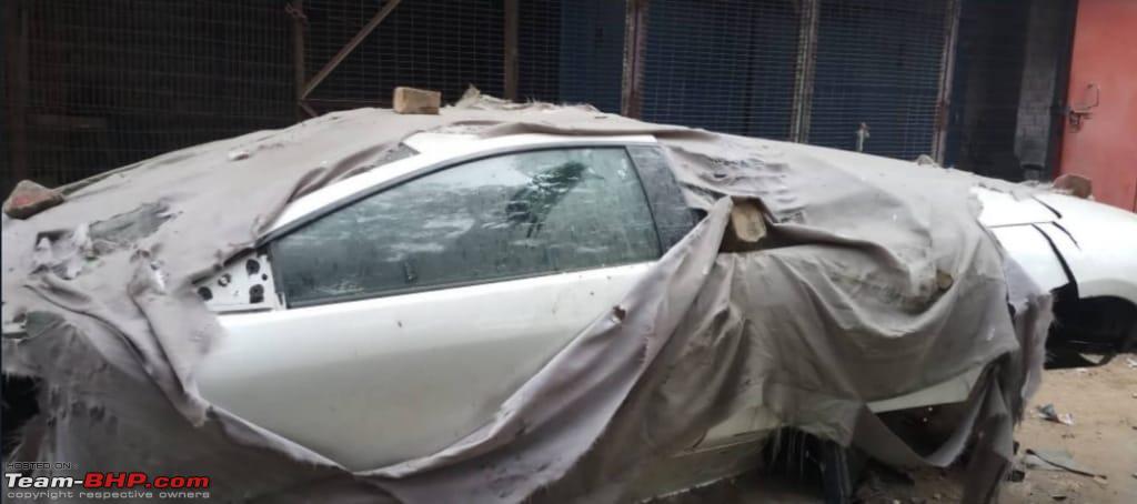 abhishek-bachchan-crashed-lamborghini-murcielago-lp640